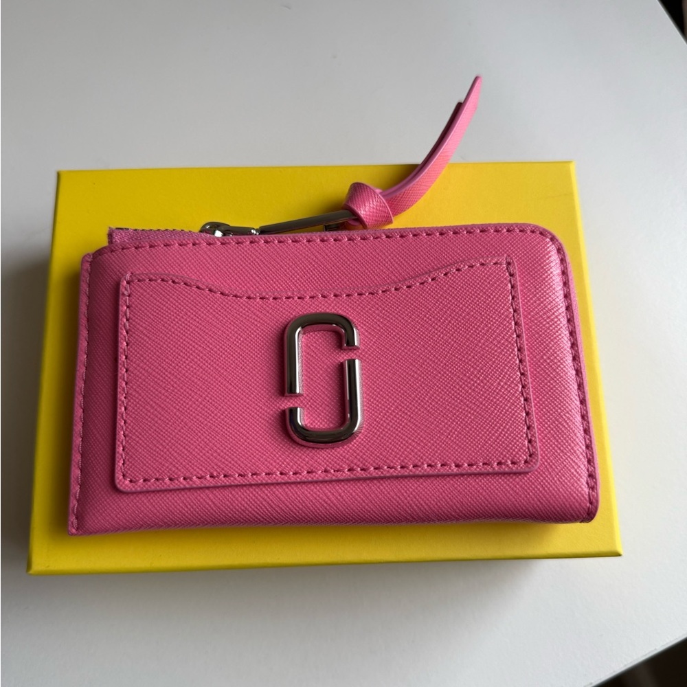 Marc Jacobs Snapshot Pink Leather Wallet